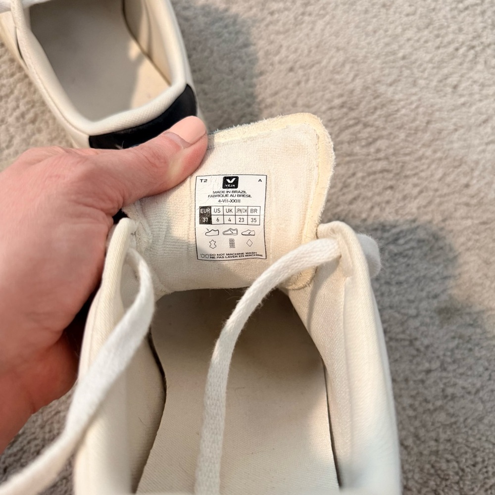 Veja White Campo Sneakers with Black V Logo - Picture 3 of 3
